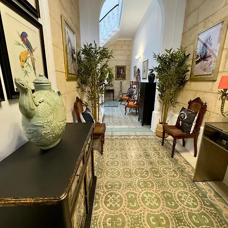 Stylish Boutique Duplex Apartment Home - Green - 2 Large Double Bedrooms With Ensuite Bathrooms Msida Exterior photo