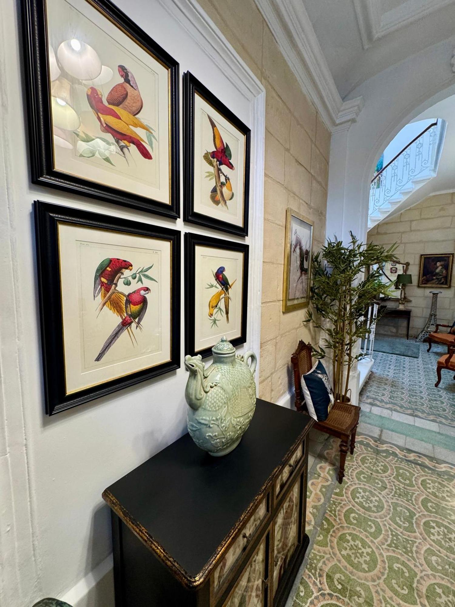 Apartment Stylish Boutique Duplex - - 2 Large Double Bedrooms With Ensuite Bathrooms