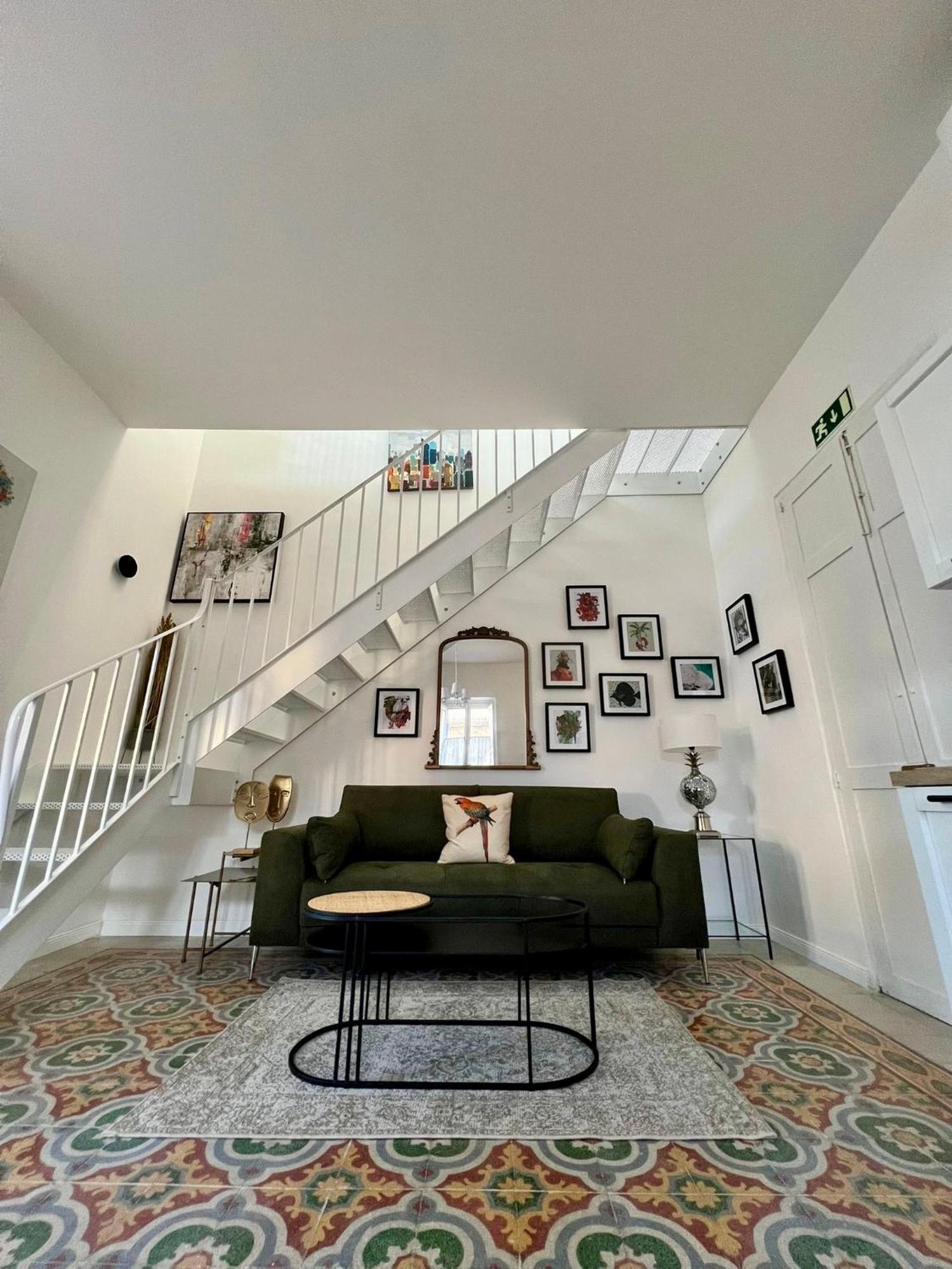 Stylish Boutique Duplex - - 2 Large Double Bedrooms With Ensuite Bathrooms * Msida