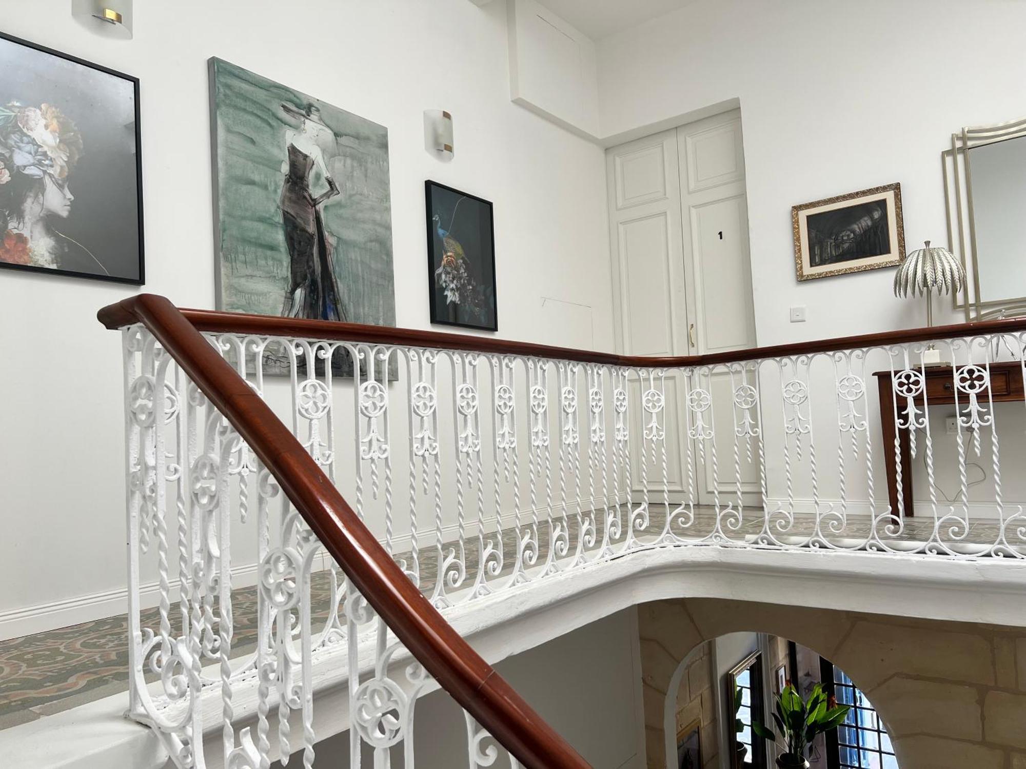 Stylish Boutique Duplex - - 2 Large Double Bedrooms With Ensuite Bathrooms Apartment